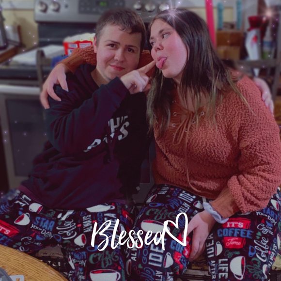 Meet your Posher, Hope - Picture 1 of 1